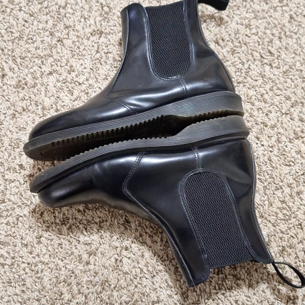Dr. Martens flora Chelsea boot size womens 7 or EU38 - Picture 7 of 12